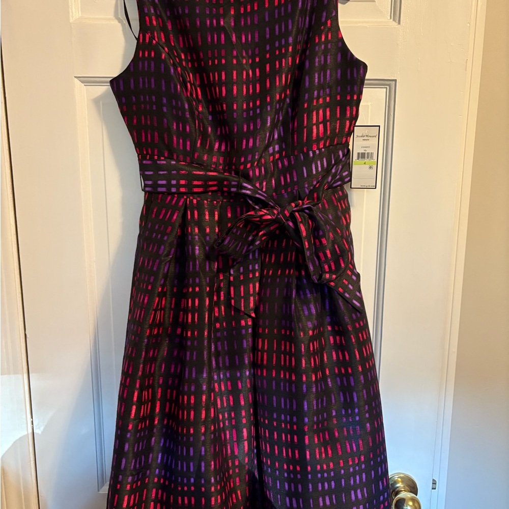 Jessica Howard size 4 NWT